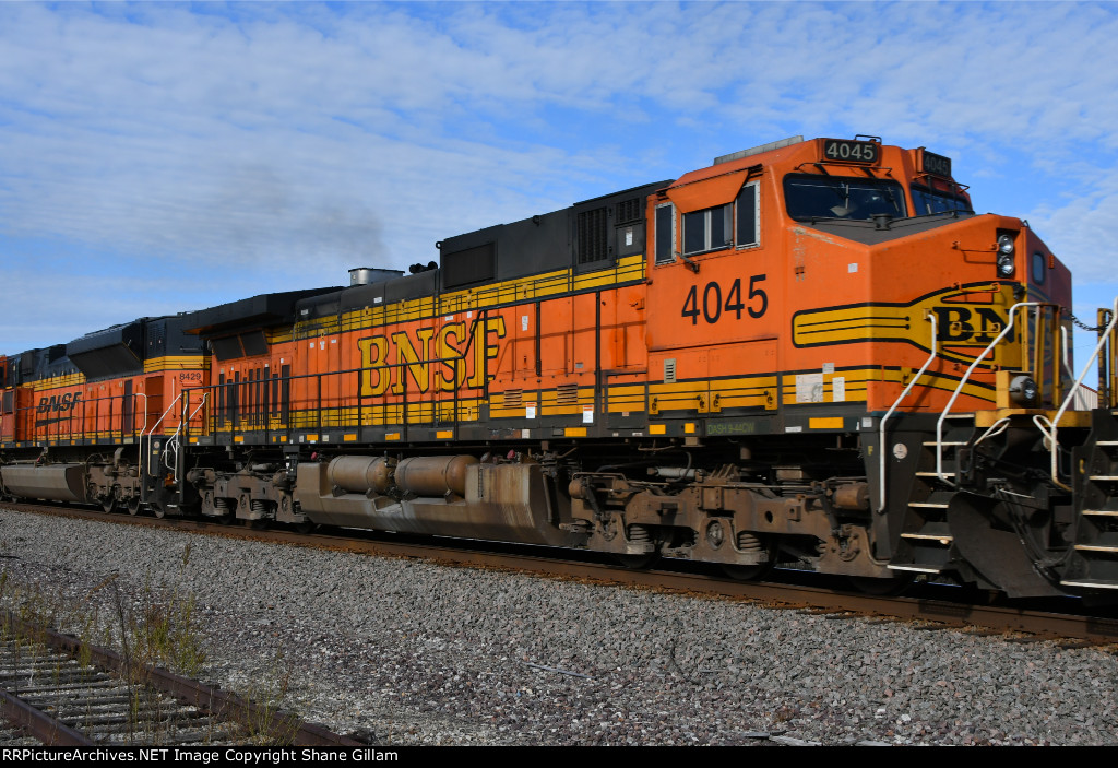 BNSF 4045 Roster shot